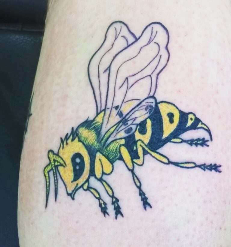 tattoo abeille strasbourg